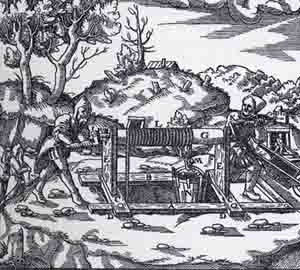 Bergbau im 16. Jahrhundert - Vor dem Einsatz der Wasserkraft hoben “Haspelknechte” Bergleute, Erz, Gestein, Wasser und Werkzeuge ans Tageslicht