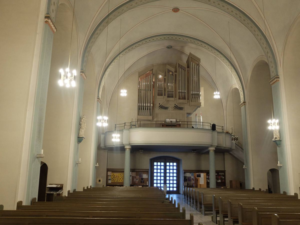 Ansicht der neu aufgebauten Sauer-Orgel in St. Marien, mit mehr als 1800 Pfeifen (Foto Peter Barden) 