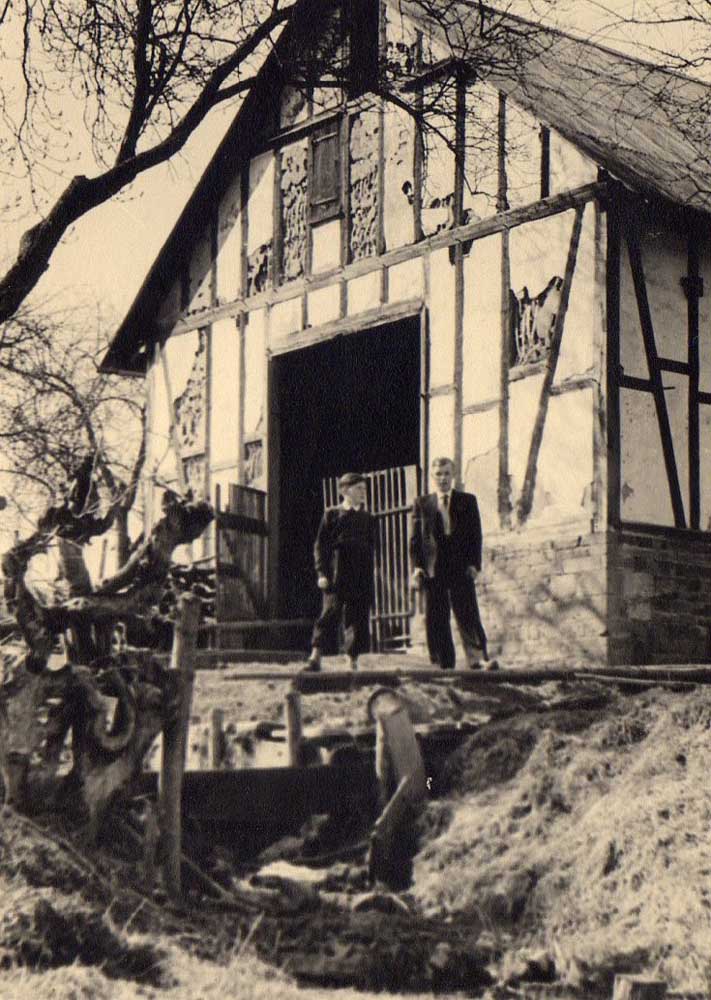 Das Bild zeigt den 1864 gebauten Lohschuppen in der Winterbach